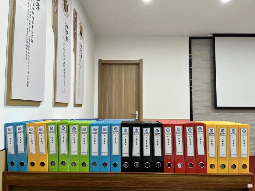 640 (1) 640 (1)